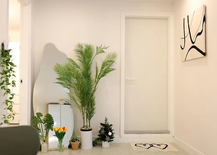 Apartamento 침실 4개 8인 강남 15분 홍대25분 무료짐보관 2호선 공항버스 주택가 서울대학교